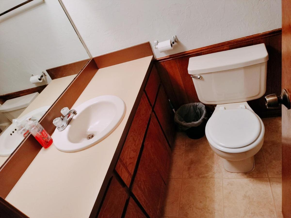 Golden Sunflower'S Apt B1 Lawton Dış mekan fotoğraf